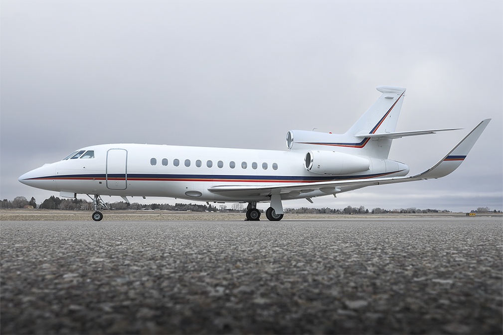 2006-04-01 Dassault Falcon 900DX S/N 608
