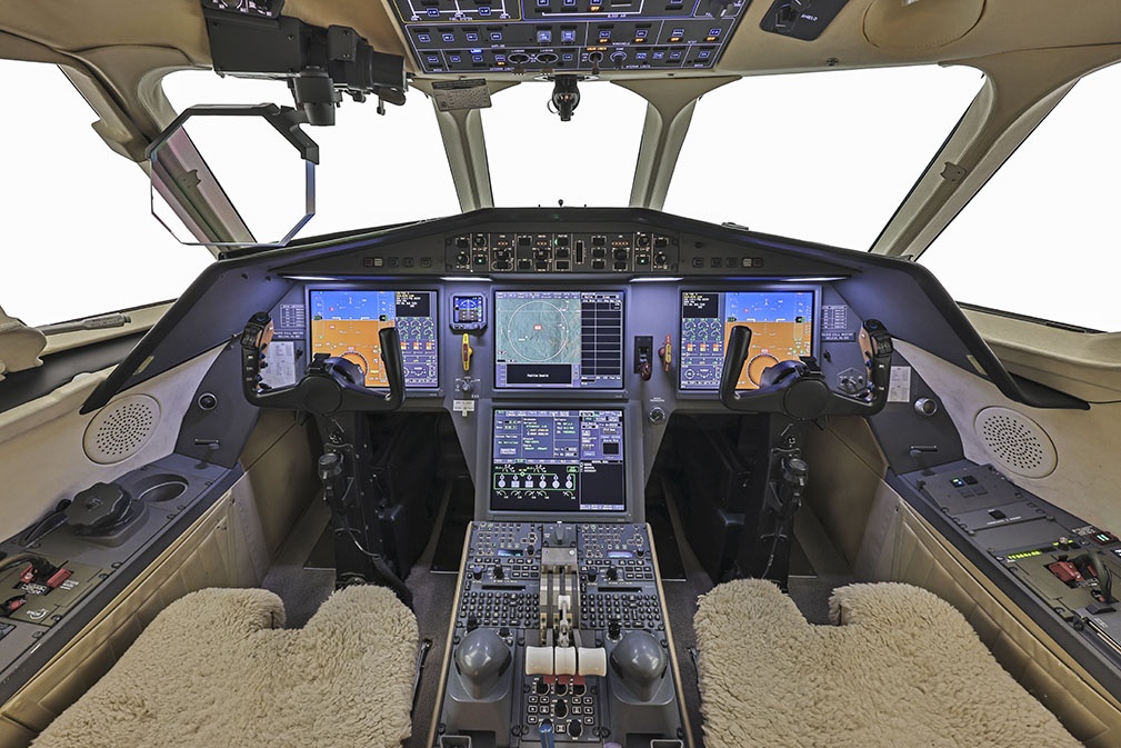 Dassault Falcon 900LX